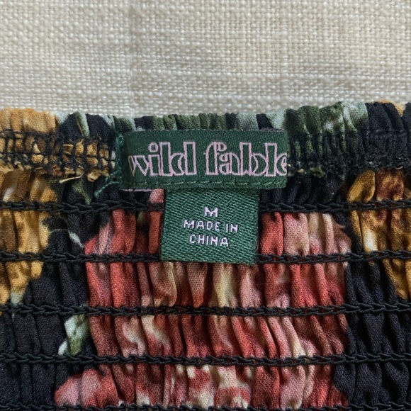 Wild Fable Tie-front Black Floral Sweetheart Crop Top Blouse Size M - Picture 3 of 4